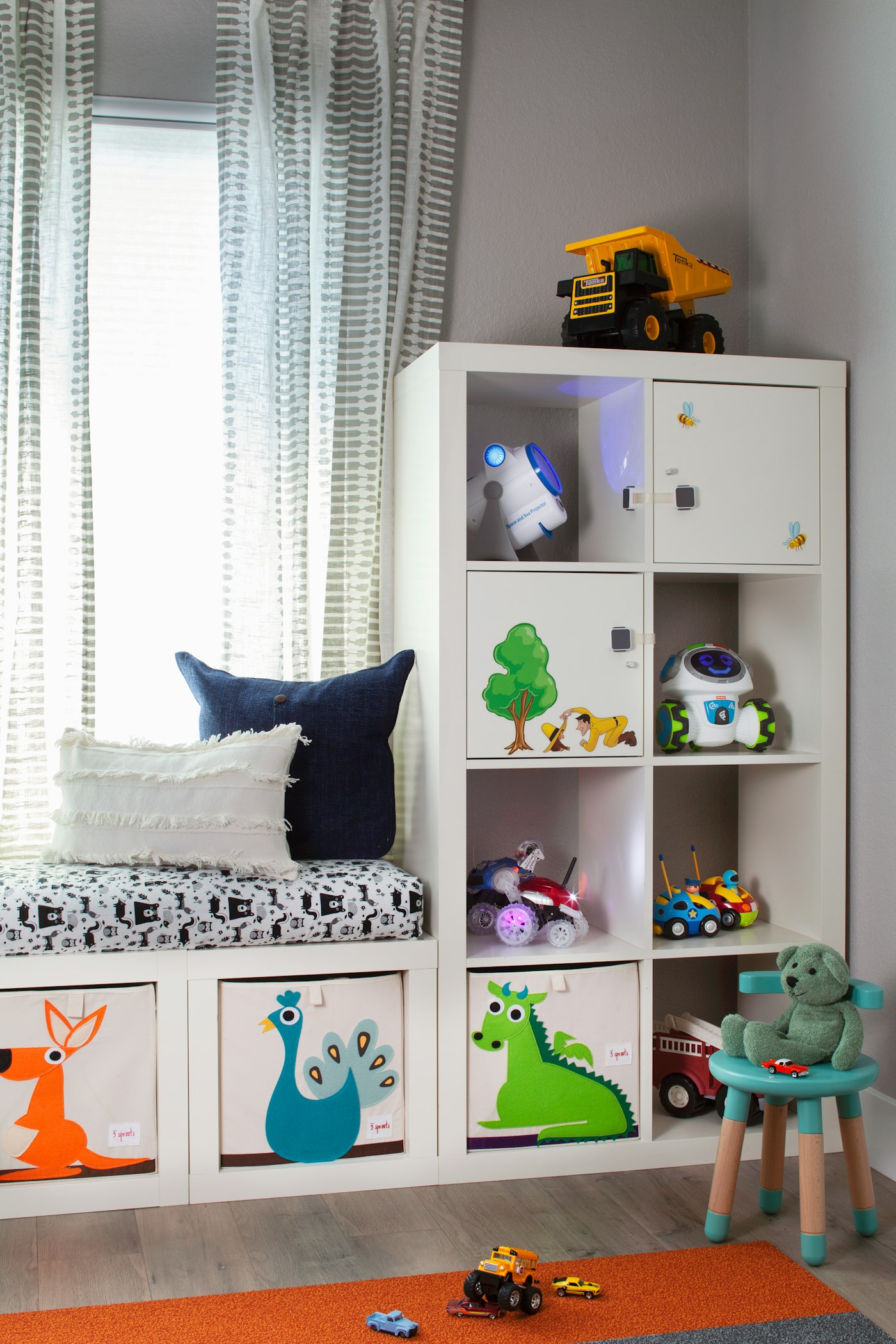 Kids Bookcase — Contemporary hotel furniture by Otelia