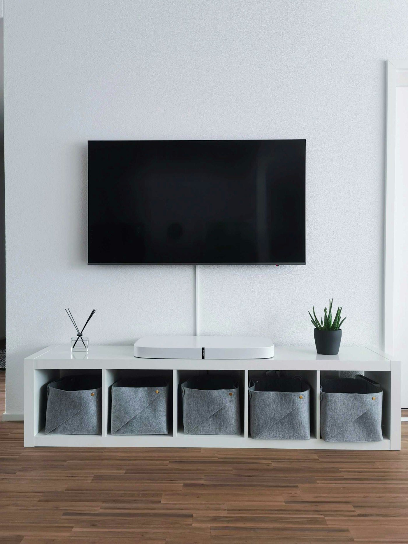 Media Console — Contemporary hotel furniture by Otelia