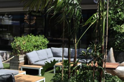Outdoor Lounge Sofa — Modern hotel furniture by Otelia